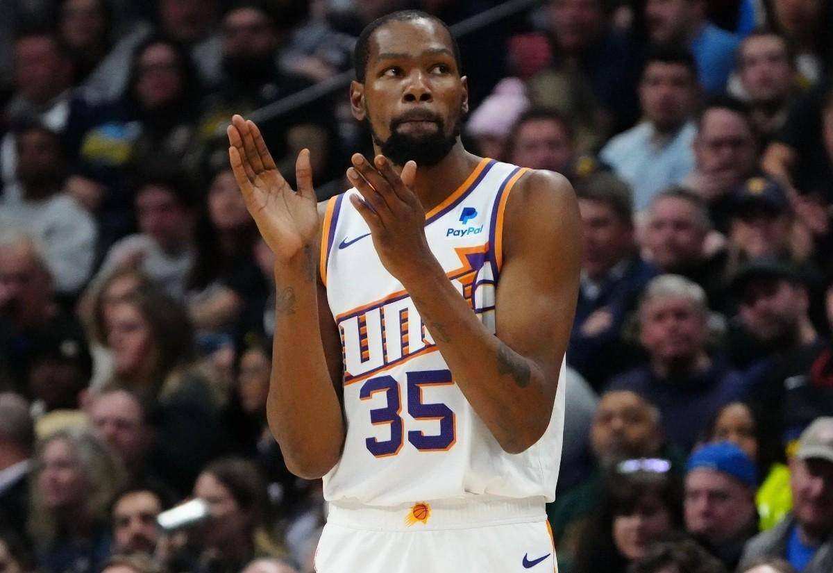 九游体育-杜兰特官方宣布重返赛场新规，MAD引发争议！观众掌声雷动-九游体育