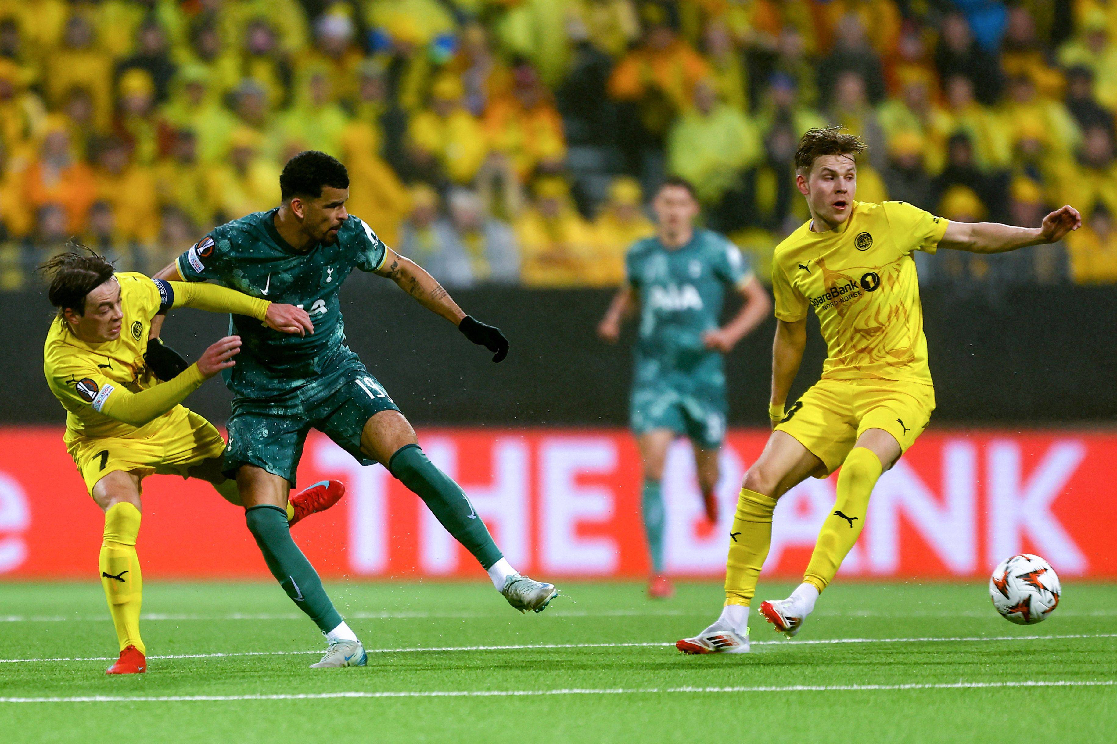 九游-国际比赛日欧联焦点战，洛杉矶湖人单刀错失，悬念犹存，临场指挥获称赞-九游